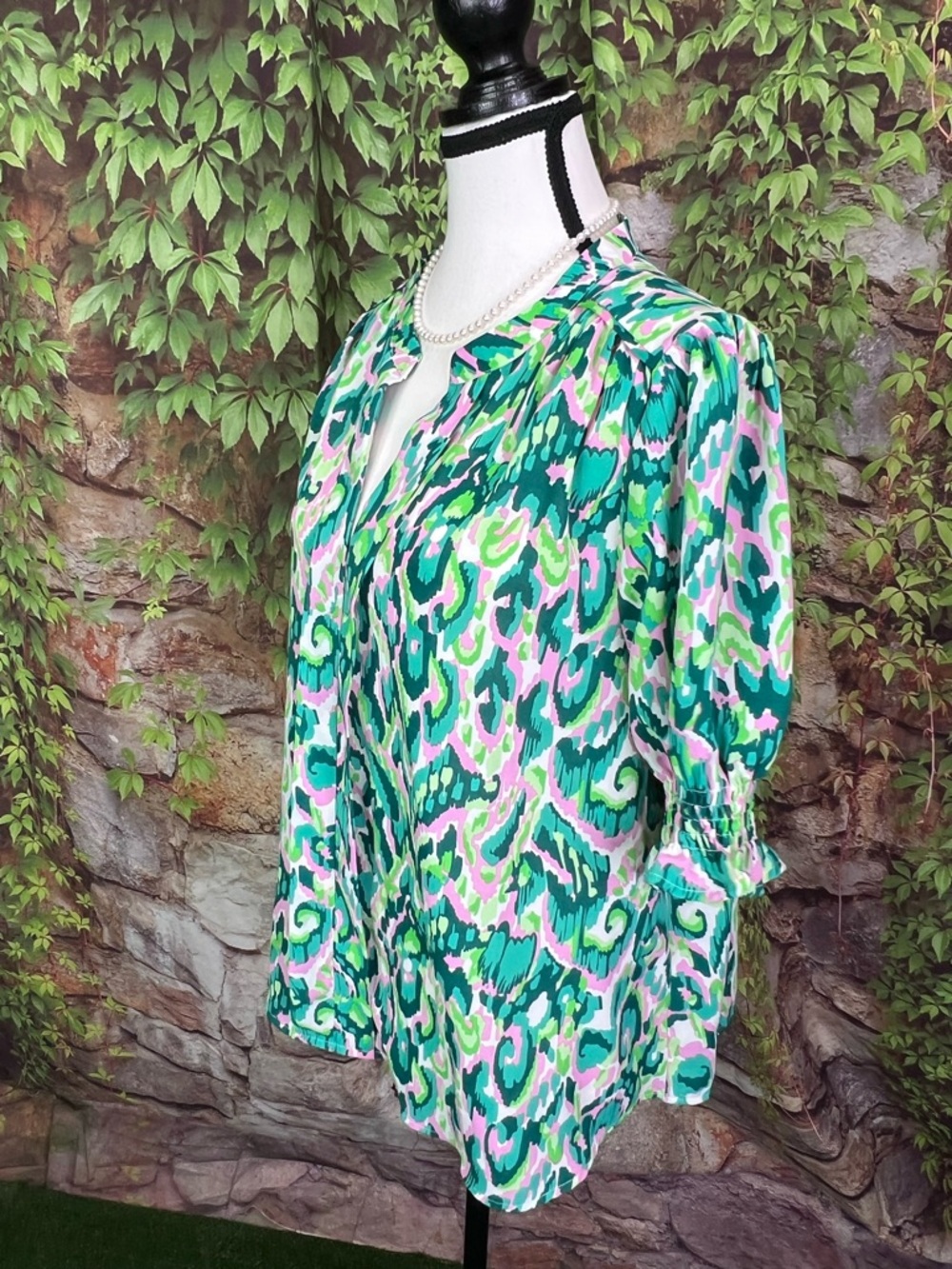 VOY Pink and Green Pleated V-Neck Spring Ruffle Sleeve Blouse, L - Picture 5 of 12